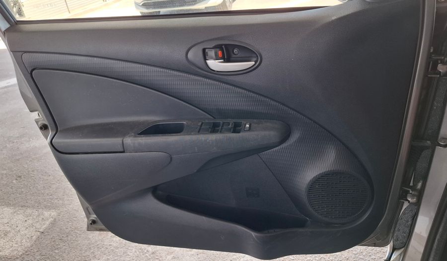 Toyota Etios 1.5 X Sedan 2017