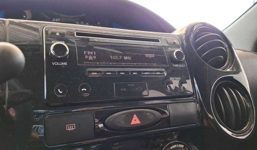 Toyota Etios 1.5 X Sedan 2017