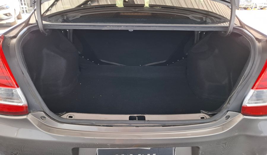 Toyota Etios 1.5 X Sedan 2017