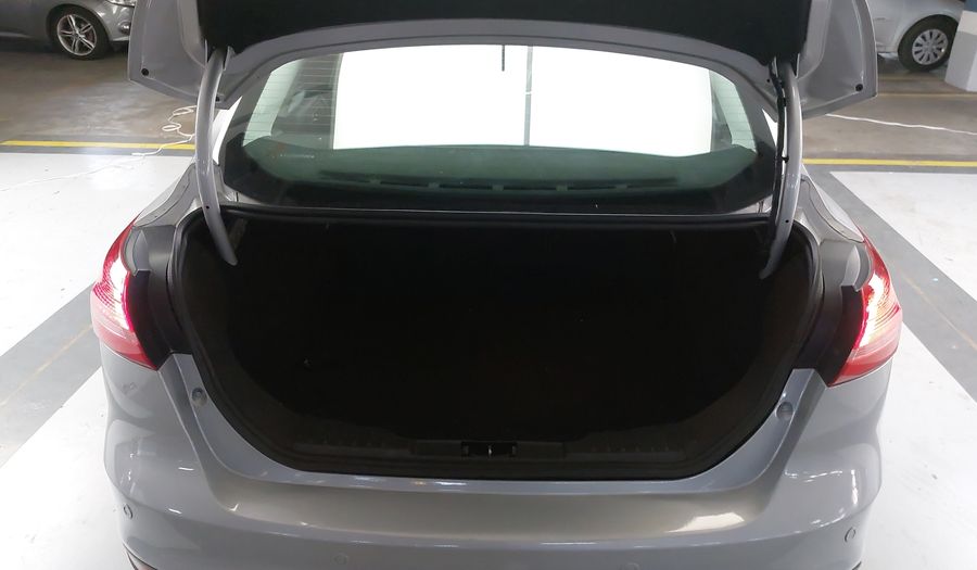 Ford Focus 2.0 SE SEDAN AT Sedan 2018