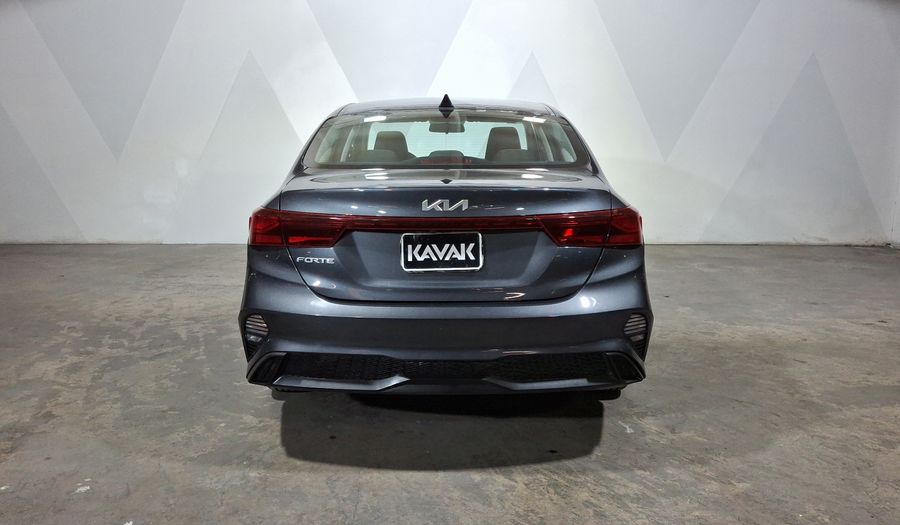 Kia Forte 2.0 L IVT Sedan 2023