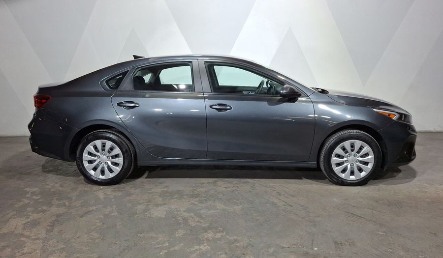 Kia Forte 2.0 L IVT Sedan 2023