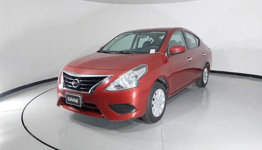 Nissan • Versa