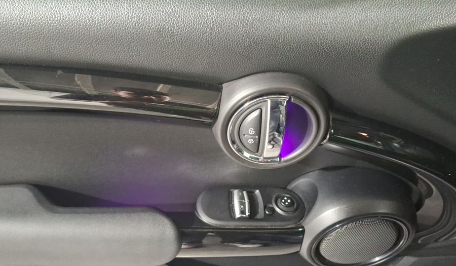 Mini Cooper 1.5 COOPER CHILI DCT Hatchback 2021