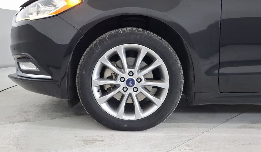 Ford Fusion 2.5 SE I4 NAV ADVANCE AT Sedan 2017