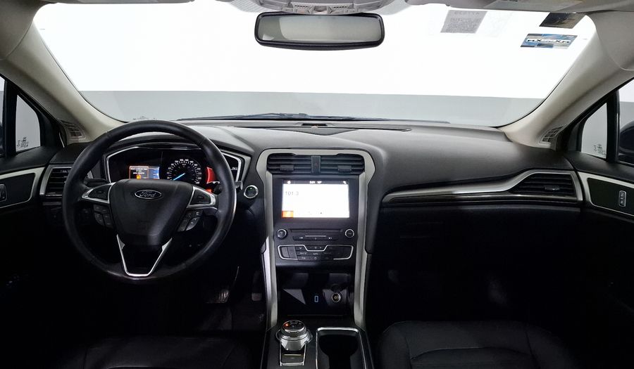 Ford Fusion 2.5 SE I4 NAV ADVANCE AT Sedan 2017