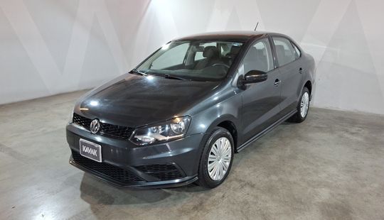 Volkswagen • Vento