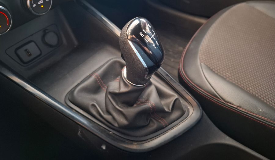 Chevrolet Onix 1.0 TURBO RS Hatchback 2021