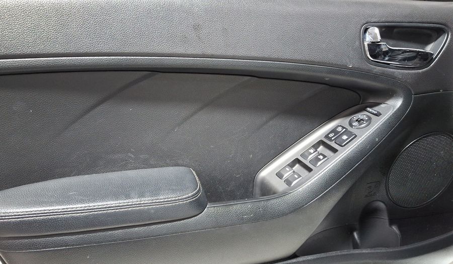 Kia Forte 2.0 SX AT Sedan 2016