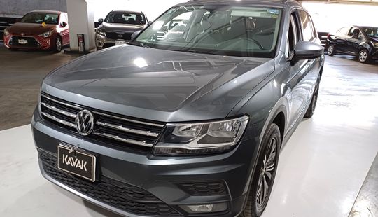 Volkswagen • Tiguan