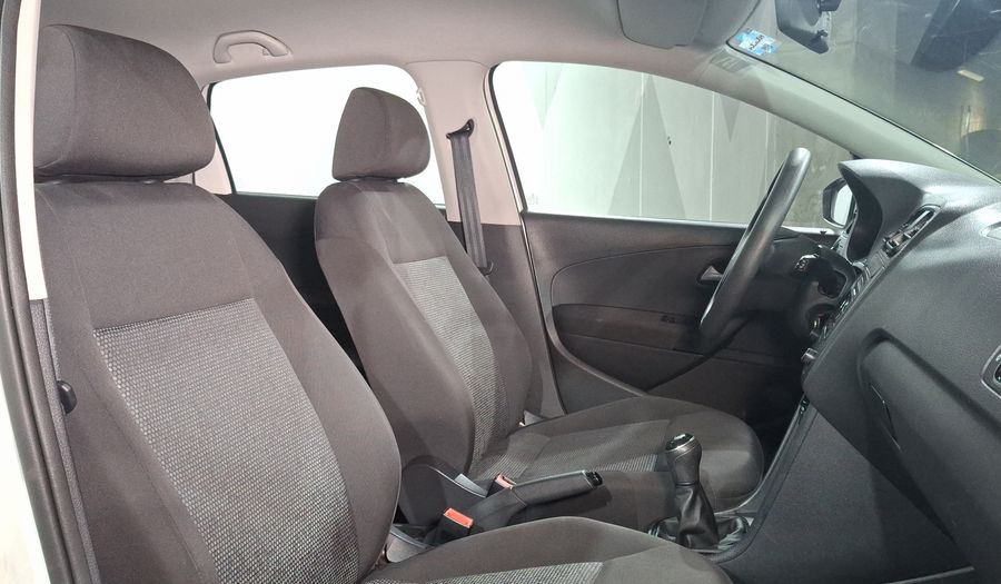 Volkswagen Polo 1.6 STARTLINE Hatchback 2022