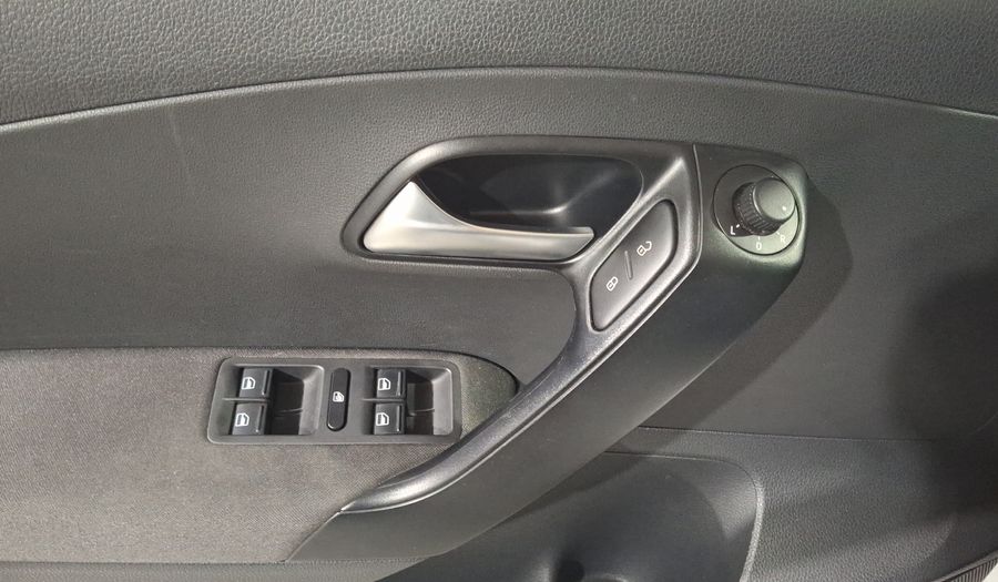 Volkswagen Polo 1.6 STARTLINE Hatchback 2022