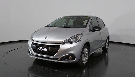 Peugeot • 208