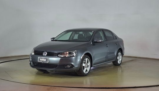 Volkswagen • Vento