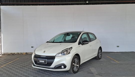 Peugeot • 208