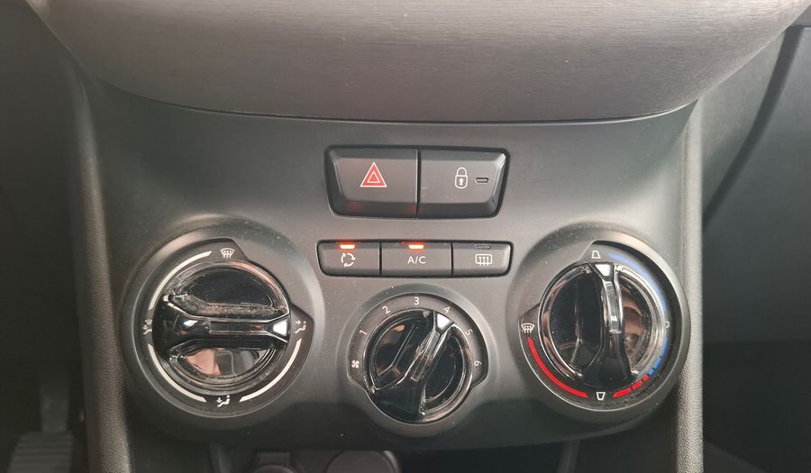 Peugeot 208 1.6 IN CONCERT Hatchback 2020