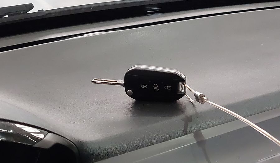 Peugeot 208 1.2 ACTIVE PACK Hatchback 2017