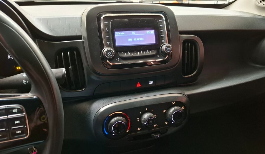 Fiat Mobi 1.0 EASY Hatchback 2017