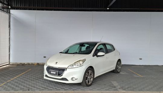 Peugeot • 208