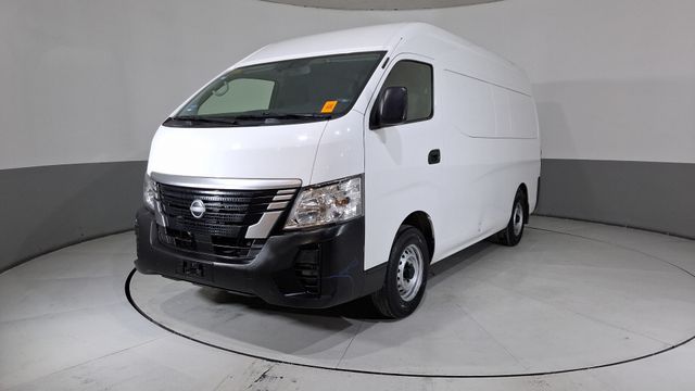 Nissan • NV350 Urvan