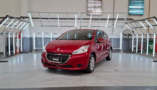 Peugeot • 208