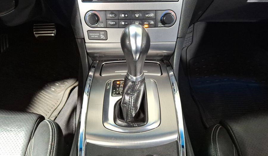 Infiniti G 3.7 AT Coupe 2012