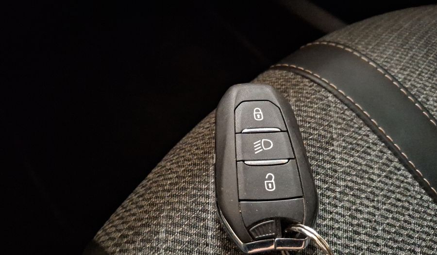 Peugeot 2008 1.5 BLUEHDI 130 HP AUTO ALLURE Suv 2024