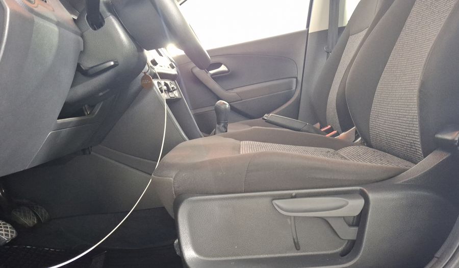 Volkswagen Polo 1.6 STARTLINE Hatchback 2020