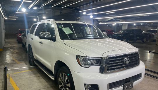 Toyota • Sequoia