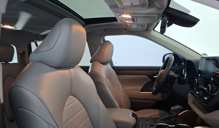 Toyota Highlander 3.5 XLE AUTO Suv 2022