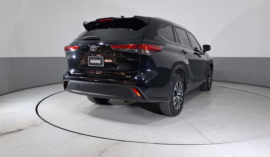 Toyota Highlander 3.5 XLE AUTO Suv 2022