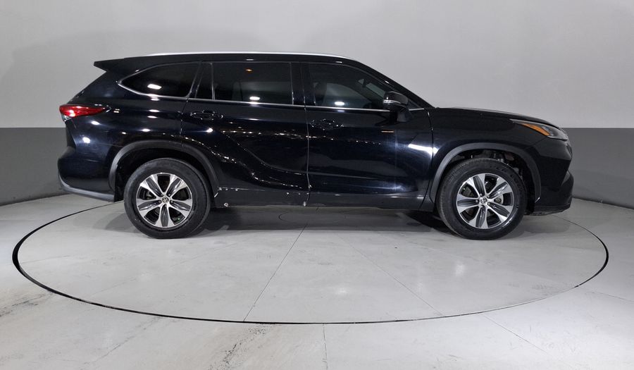 Toyota Highlander 3.5 XLE AUTO Suv 2022