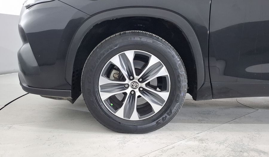 Toyota Highlander 3.5 XLE AUTO Suv 2022