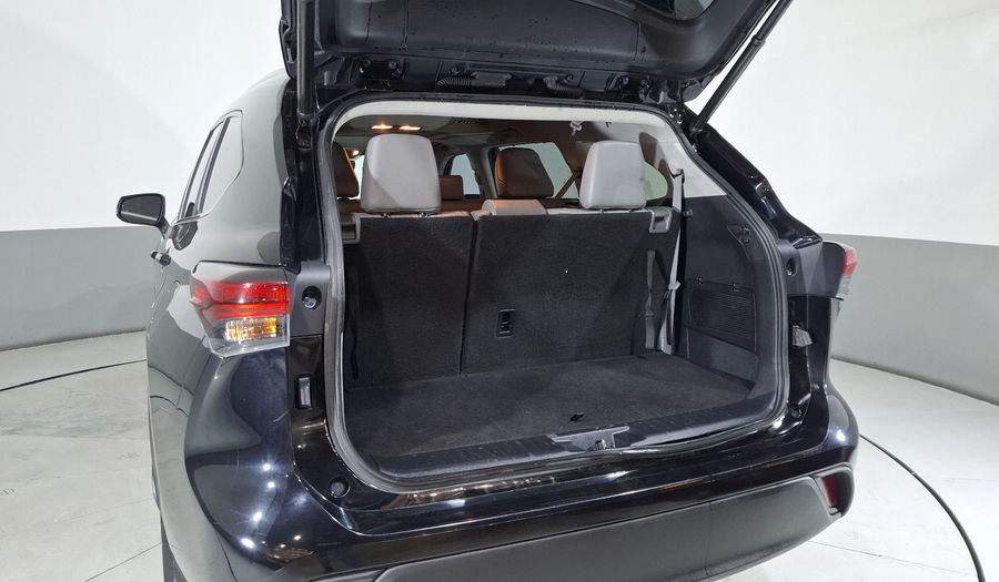 Toyota Highlander 3.5 XLE AUTO Suv 2022