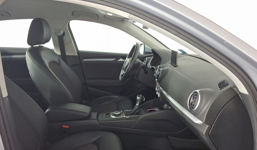 Audi A3 1.4 TFSI ATTRACTION S TRONIC Sedan 2016