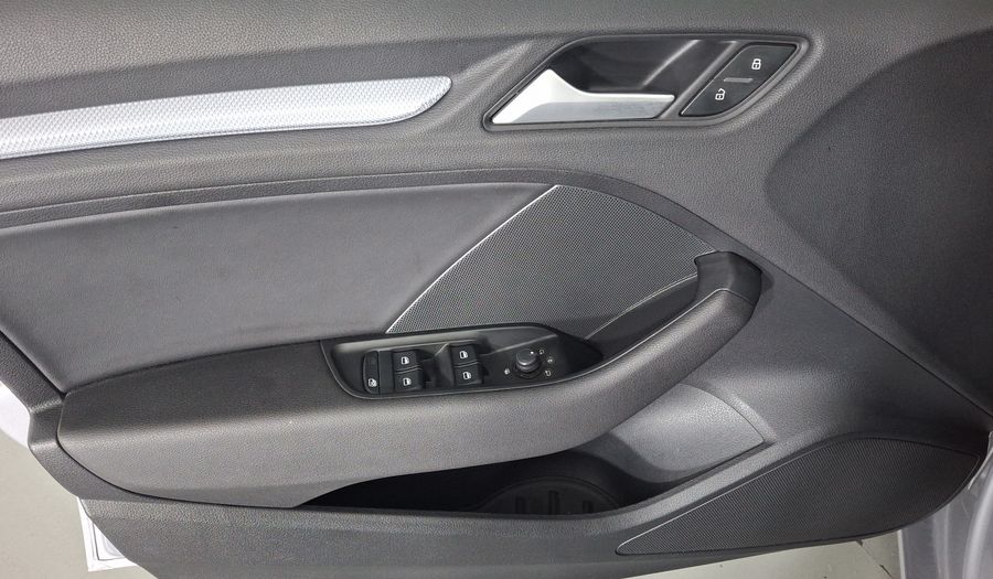 Audi A3 1.4 TFSI ATTRACTION S TRONIC Sedan 2016