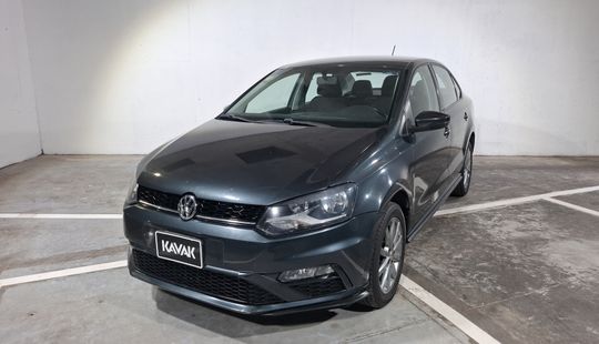 Volkswagen • Vento