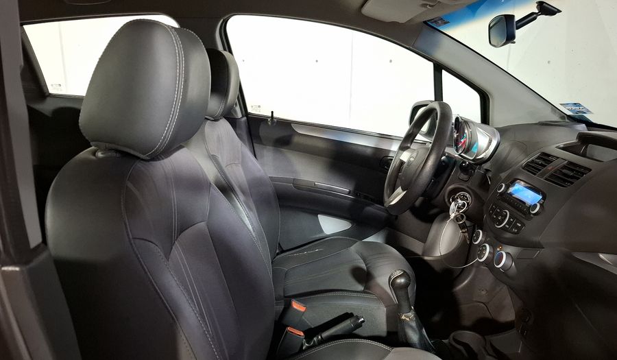 Chevrolet Spark 1.4 LTZ C MT Hatchback 2017