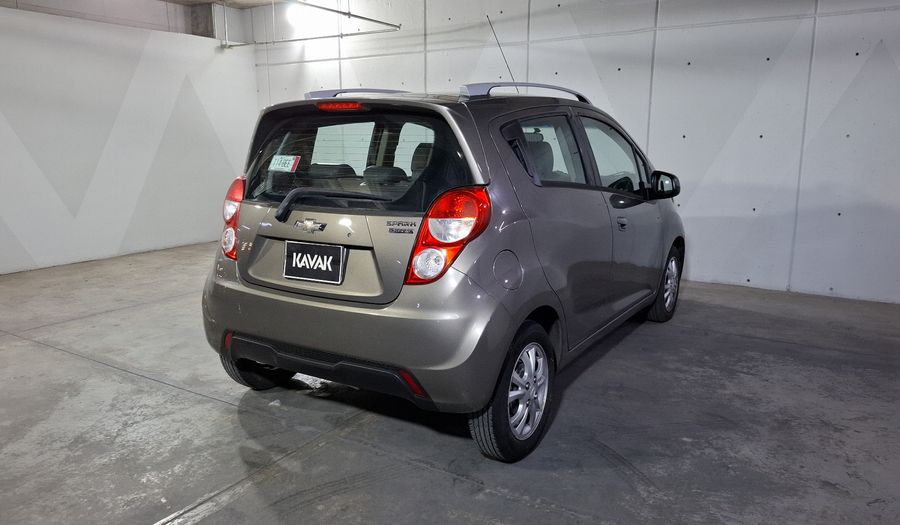 Chevrolet Spark 1.4 LTZ C MT Hatchback 2017
