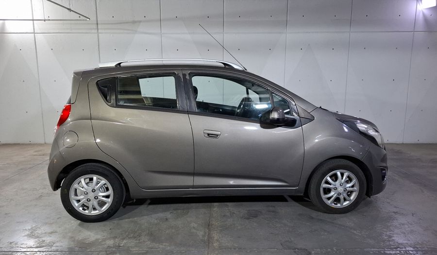 Chevrolet Spark 1.4 LTZ C MT Hatchback 2017