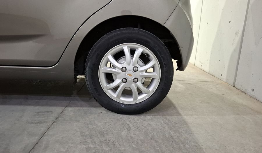 Chevrolet Spark 1.4 LTZ C MT Hatchback 2017