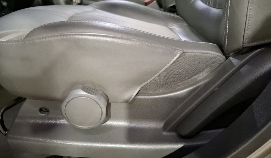 Chevrolet Spark 1.4 LTZ C MT Hatchback 2017