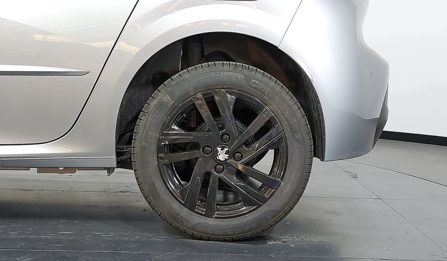 Peugeot 208 1.0 STYLE Hatchback 2023