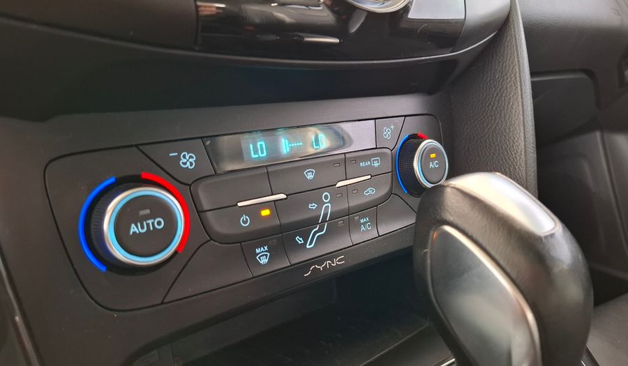 Ford Focus Iii 2.0 TITANIUM AT Hatchback 2018