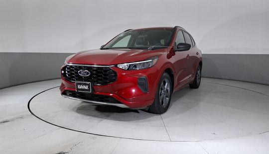 Ford • Escape