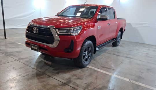 Toyota • Hilux
