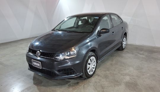 Volkswagen • Vento