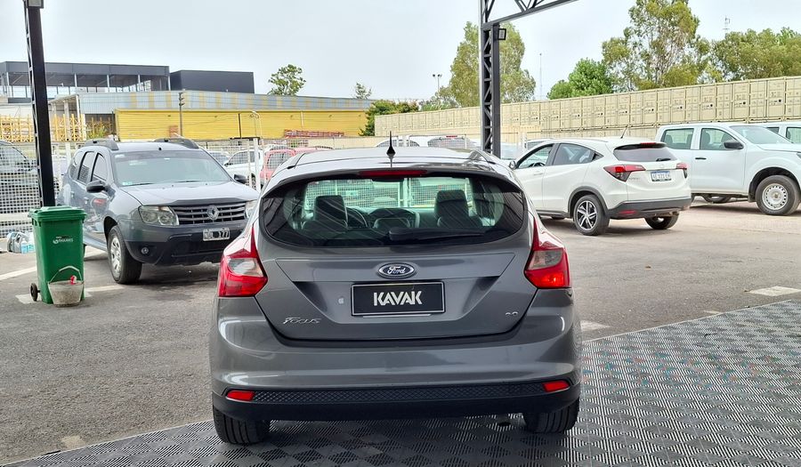 Ford Focus Iii 2.0 SE Hatchback 2014