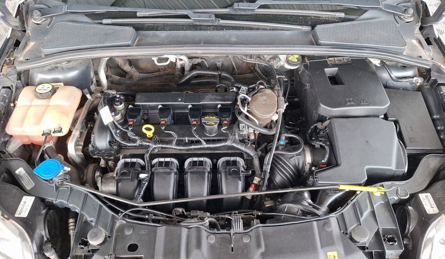 Ford Focus Iii 2.0 SE Hatchback 2014