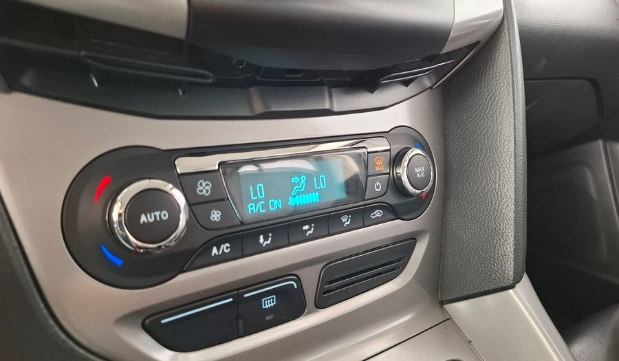 Ford Focus Iii 2.0 SE Hatchback 2014